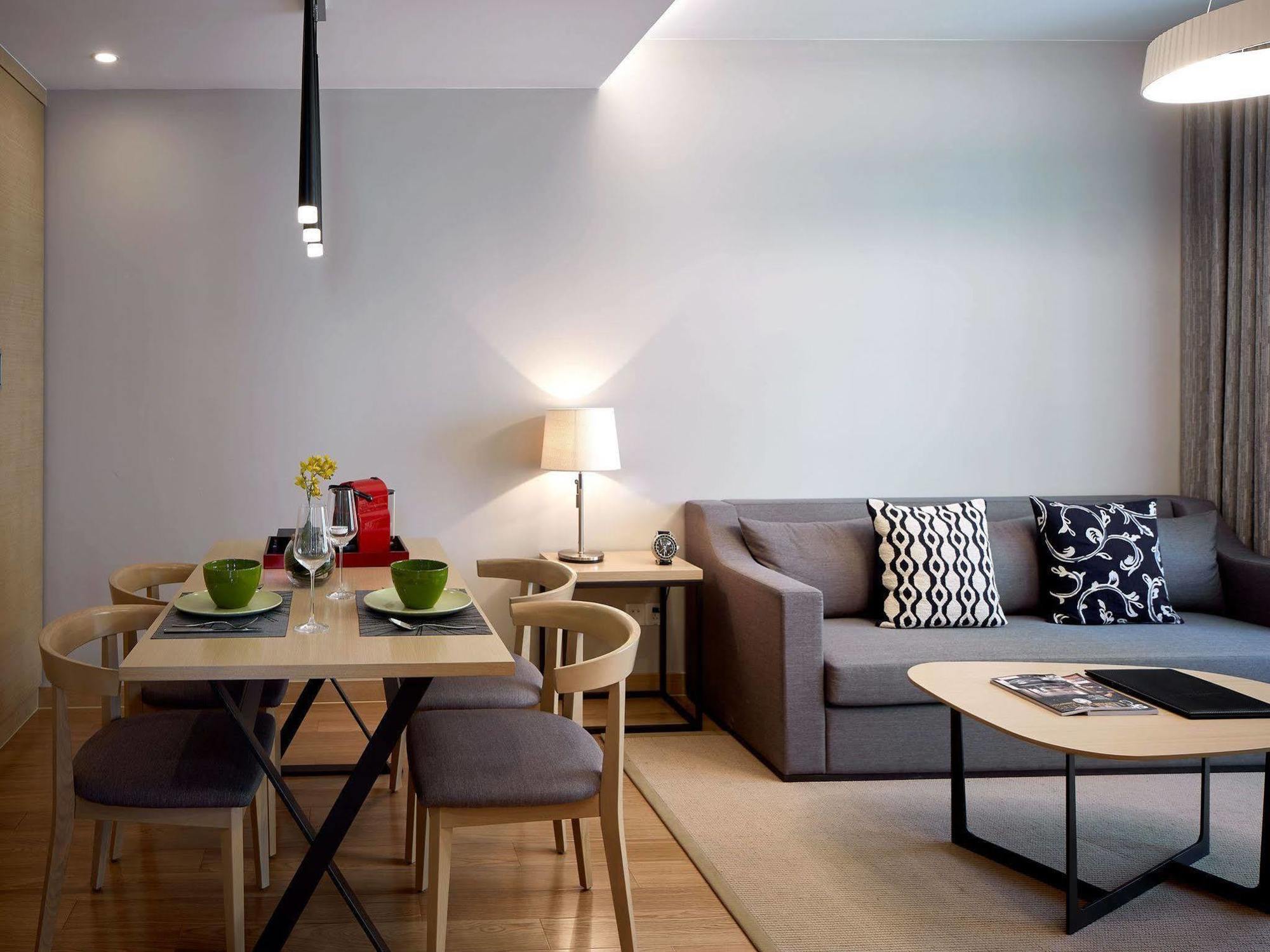 One Sunland Serviced Suites Managed By Lanson Place Shanghai Buitenkant foto